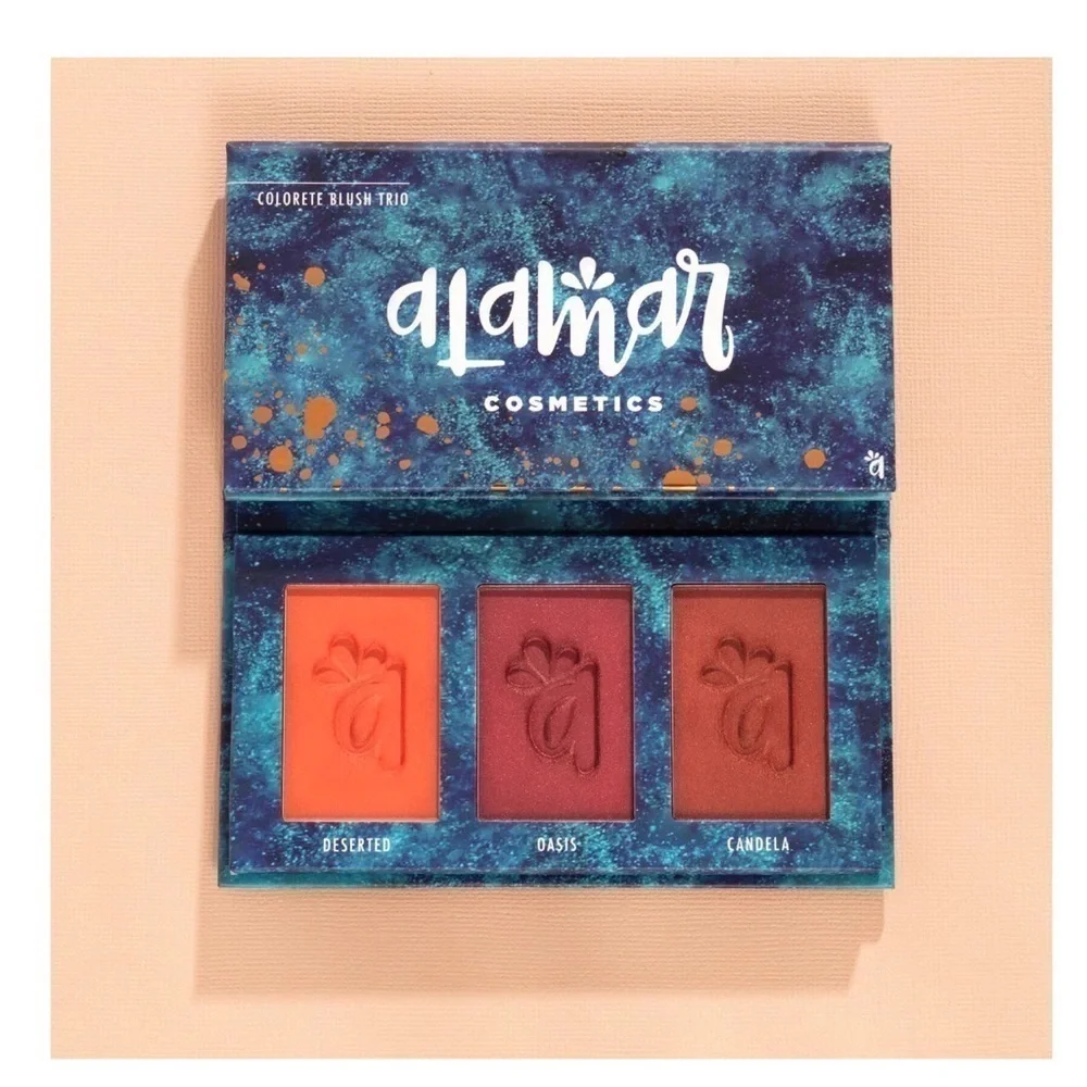 Makeup Bundle - Picture 2 of 8